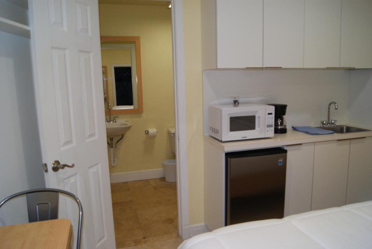 Private Studio Two Miles From Hard Rock Stadium Miami Gardens Zewnętrze zdjęcie